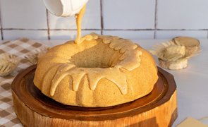 bolo de amendoim red